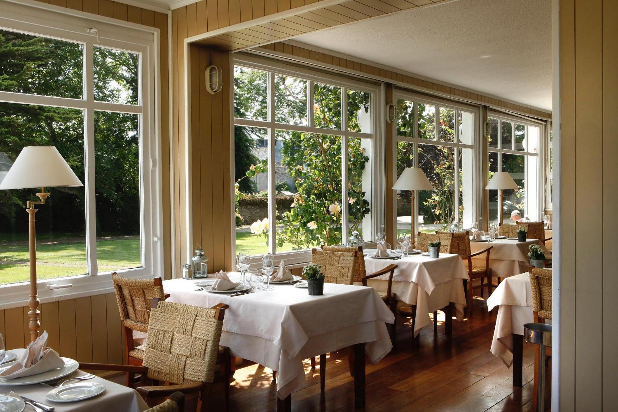 Le Grand Hotel Des Bains & Spa - Bretagne Locquirec Ngoại thất bức ảnh